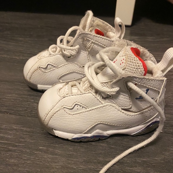 White Jordans size 5C - Picture 1 of 3